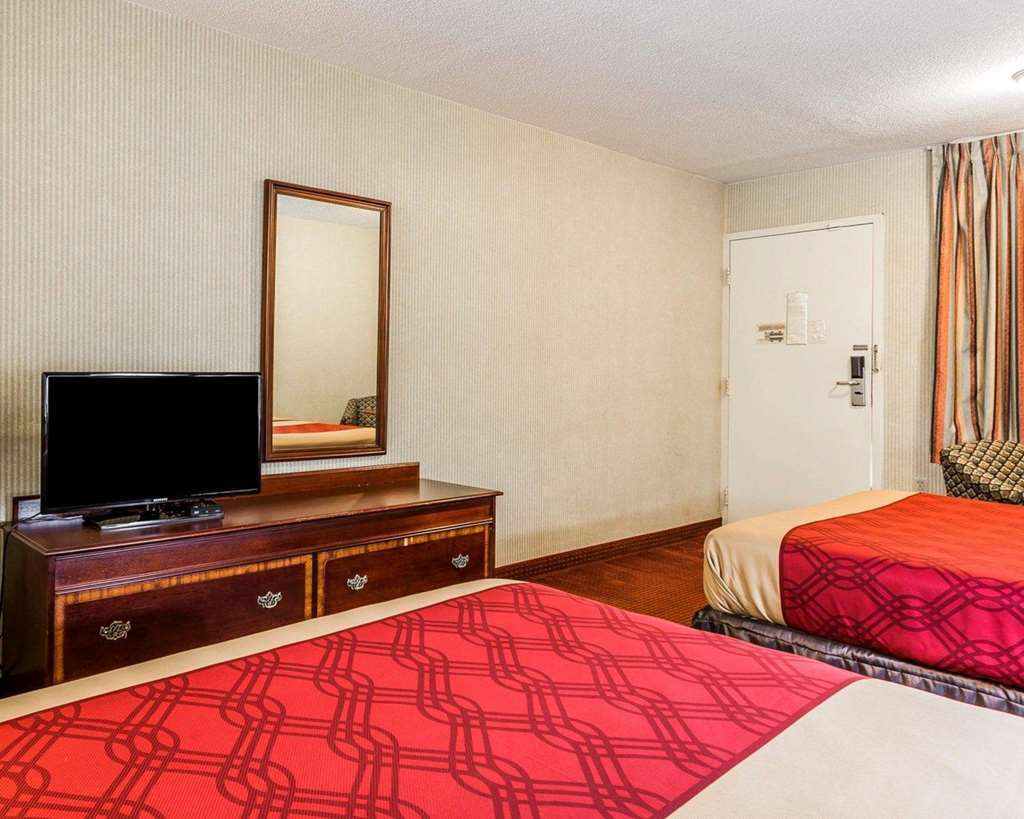 Econo Lodge Inn & Suites Matthews - Charlotte Quarto foto